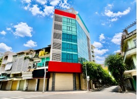 CHO THUÊ TÒA NHÀ GÓC 2MT : 162 TRẦN HƯNG ĐẠO B + TRẦN XUÂN HÒA, QUẬN 5. GIÁ THUÊ : 200 TRIỆU/THÁNG