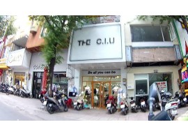 Chon thuê nhà 680 Sư Vạn Hạnh, Phường 12, Quận 10 (Ngay Vạn Hạnh Mall). Giá 100 Triệu