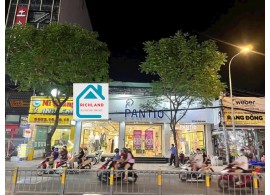 CHO THUÊ NHÀ MẶT TIỀN 579 NGUYỄN THỊ THẬP – PHƯỜNG TÂN PHONG, QUẬN 7. Giá 230 triệu