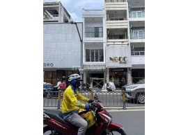 Cho thuê Nhà mặt tiền  277 Hai Bà Trưng – Quận 3. Giá thuê: 80 triệu