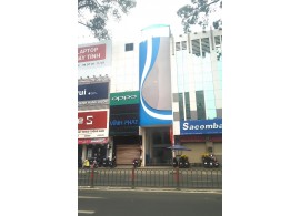 Cho thuê nhà nguyên căn mặt tiền 3/2: 284 Đường 3/2, P.12, Quận 10. Giá 70 triệu