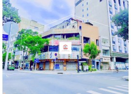 Nhà GÓC 2 MẶT TIỀN 190-192-192A Lý Tự Trọng + 70 Trương Định, Phường Bến Thành, Quận 1. Giá 35.000 U
