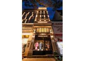 Cho thuê nhà Mặt Tiền 220 Trần Hưng Đạo P.Nguyễn Cư Trinh Q.1. Giá 150 Triệu