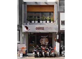 Cho thuê mặt tiền 421 Hai Bà Trưng, gần ngã tư Trần Quang Khải, Phường 8 quận 3. Giá 80 Triệu