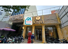 Cho thuê nhà 517 Nguyễn Thị Thập, P. Tân Phong, Quận 7_Giá 180 Triệu