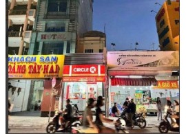 Cho thuê nhà mặt tiền 75 Thành Thái P.14 Q.10. Giá 65 triệu