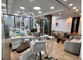 Cho thuê nhà Mặt Tiền 201 Phan Xích Long, Phường 2, Quận Phú Nhuận. Giá 200 triệu