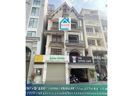 Cho thuê nhà 18 Huỳnh Lan Khanh P.2 Q.Tân Bình. Giá thuê: 180 Triệu