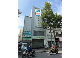 Cho thuê nhà mặt tiền 17 Nguyễn Trãi, P.2, Quận 5. Giá 100 Triệu