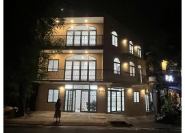 Cho thuê nhà mặt tiền 459 Hoàng Sa, P.8, Q.3. Giá 48 triệu