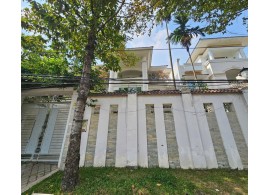 Cho thuê biệt thự 131/31  Nguyễn Văn Hưởng, Quận 2. Giá 115 Triệu