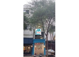 CHO THUÊ NHÀ MẶT TIỀN 31B LÊ THÁNH TÔN, PHƯỜNG BẾN NGHÉ, QUẬN 1. GIÁ 110 TRIỆU