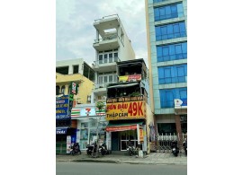 Cho thuê nhà mặt tiền 33 Thành Thái, P.14, Q.10. Giá 69 triệu