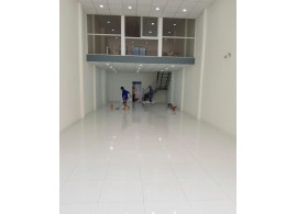 Cho thuê nhà mặt tiền 82B  Hòa Bình, P.5, Q.11. Giá 40 triệu