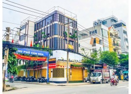 Cho thuê Nhà nguyên căn góc 2MT : 152 Nguyễn Văn Khối, Quận Gò Vấp. Giá thuê : 120 triệu/tháng