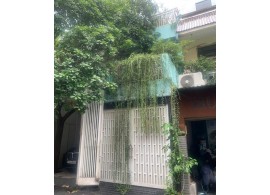 Cho thuê Nhà mặt tiền : 8A Trần Doãn Khanh, Quận 1. Giá thuê : 40 triệu/tháng