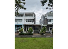 Cho thuê Biệt Thự : Bùi Văn Ba, Quận 7. Giá Thuê : 40 triệu/ tháng