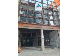 Cho thuê Nhà mặt tiền : 224 Nguyễn Tri Phương, Phường 4, Quận 10. Giá thuê : 180 triệu/tháng