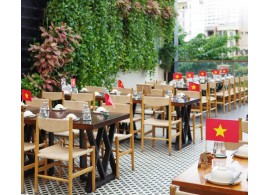 Cho thuê Nhà mặt tiền : 318 - 320 Võ Văn Kiệt, Quận 1. Giá thuê : 7.500 usd/tháng