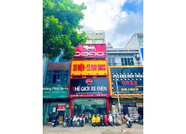 Cho  thuê Nhà mặt tiền : 693 Đường 3/2, Phường 6, Quận 10. Giá thuê : 65 triệu/tháng