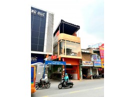 Cho thuê Nhà Góc : 1054 Cách Mạng Tháng 8, Quận Tân Bình. Giá Thuê : 23 triệu/ tháng