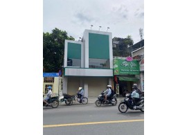 Cho thuê Nhà mặt tiền : 738 Lạc Long Quân, Phường 9, Quận Tân Bình. Giá thuê : 40 triệu/tháng