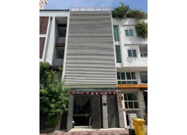 Cho thuê Nhà mặt tiền : 2C13 Trường Sa, Phường 3, Quận Bình Thạnh. Giá thuê : 120 triệu/tháng