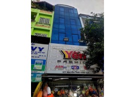 Cho thuê Nhà mặt tiền : 677 Nguyễn Trãi, Phường 11, Quận 5. Giá thuê : 32 triệu/tháng