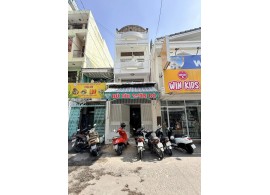 Cho thuê Nhà HXH : 606  Đường 3/2, Phường 14, Quận 10. Giá thuê : 20 triệu/tháng