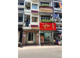 Cho thuê Nhà : 17 Vườn Chuối, Phường 4, Quận 3. Giá thuê : 27 triệu/tháng