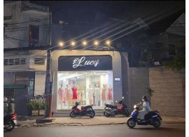 Cho thuê Nhà : 202 Huỳnh Văn Bánh, Quận Phú Nhuận. Giá thuê : 38 triệu/tháng