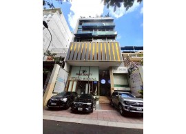 Cho thuê Nhà mặt tiền : 17A Hồ Xuân Hương, Quận 3. Giá thuê : 300 triệu/tháng