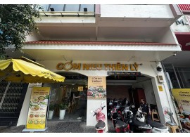 Cho thuê Nhà mặt tiền : 434 Lạc Long Quân, Quận 11. Giá thuê : 90 triệu/tháng