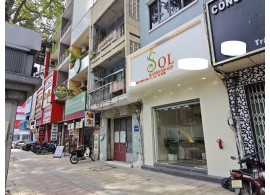 Cho thuê nhà mặt tiền 803 Trần Hưng Đạo – Quận 5. Giá thuê: 60 triệu/tháng