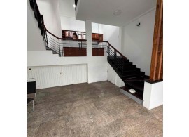 Cho Thuê Nhà : 27B Hoa Sứ, Phường 7, Quận Phú Nhuận. Giá thuê : 32 triệu/tháng