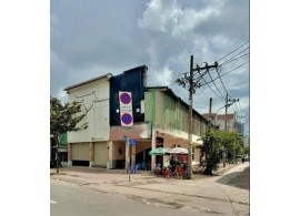 Cho thuê  Nhà mặt tiền : 537–539 Kinh Dương Vương, Quận Bình Tân. Giá thuê: 240 triệu/tháng