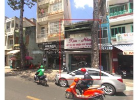 CHO THUÊ NHÀ MẶT TIỀN : 57A TRẦN BÌNH TRỌNG, PHƯỜNG 1, QUẬN 5. GIÁ THUÊ : 24 TRIỆU/THÁNG