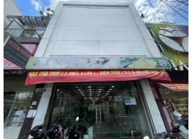 Cho thuê Nhà mặt tiền : 192Bis Cách Mạng Tháng 8, Quận 3. Giá thuê: 90 triệu/tháng