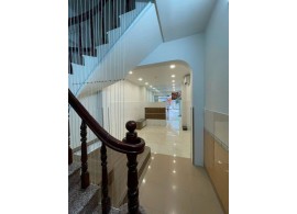 Cho thuê Nhà mặt tiền : 372 Bà Hạt, Phường 9, Quận 10. Giá thuê: 32 triệu/tháng