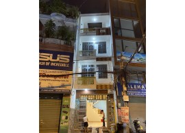 Cho thuê Nhà mặt tiền : 9 Hồ Bá Kiện, Phường 15, Quận 10. Giá thuê: 38 triệu/tháng