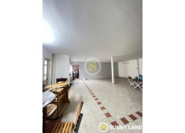 Cho thuê Villa sân vườn : 58B Trần Quốc Thảo, Phường 7, Quận 3. Giá thuê: 120 triệu/tháng