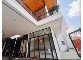 Cho thuê Biệt Thự Mặt Tiền : 762 Nguyễn Thị Định, Thủ Đức.  Giá thuê: 70 triệu/tháng