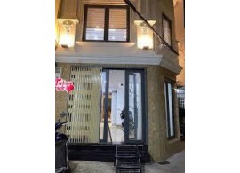 Cho Thuê Nhà : 212/5 Nguyễn Văn Nguyễn, Quận 1. Giá thuê: 50 triệu/tháng