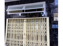 Cho thuê Nhà nguyên căn : 28/10 Huỳnh Văn Bánh, Phường 15, Quận Phú Nhuận. Giá thuê: 13 triệu/tháng