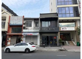 Cho thuê Nhà mặt tiền : 722 Xô Viết Nghệ Tĩnh, Phường 25, Quận Bình Thạnh. Giá thuê: 36.5 triệu/thán