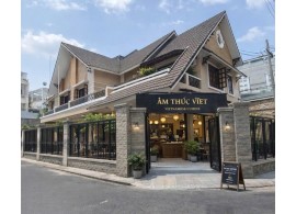 Cho thuê Nhà nguyên căn : 141 Nguyễn Đình Chính, Phường 8, Quận Phú Nhuận. Giá thuê: 8.000 USD/tháng
