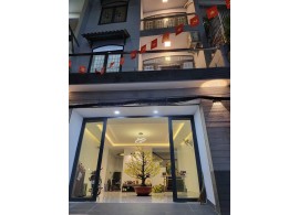 Cho Thuê Nhà : 7 Đường Số 4, Cư Xá Đô Thành, Phường 4, Quận 3. Giá thuê: 42 triệu/tháng