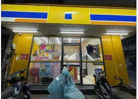CHO THUÊ NHÀ 2 MẶT TIỀN : 927 Nguyễn Trãi, Phường 14, Quận 5. Giá thuê: 45 triệu/tháng