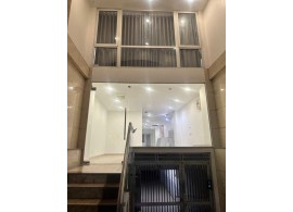 CHO THUÊ MẶT BẰNG : 114F Bạch Đằng, Phường 2, Quận Tân Bình. Giá thuê: 25 triệu/tháng