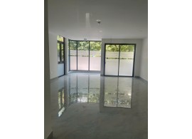 CHO THUÊ TÒA NHÀ MẶT TIỀN  : 34 Bà Huyện Thanh Quan, Quận 3. Giá thuê: 160 triệu/tháng